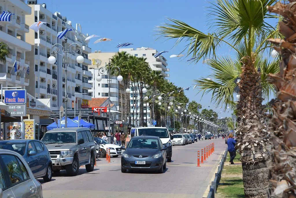P L Sunorama Beach Garden 302 Larnaca Apartament